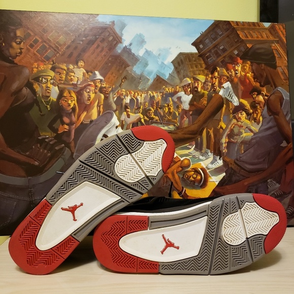 Jordan Bred 4s size 10.5 - Picture 5 of 8